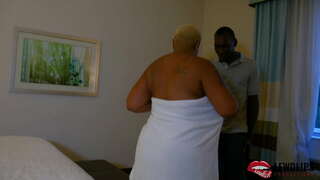 Lady Onyxx neuken haar massage therapeut