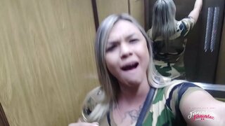 Hot chick წოვა, და მეგობარი, დ.