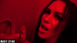 گرل فرینڈ ڈک چل رہی ہے Gloryhole میں